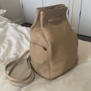 90s Vintage Coach Leather Sonoma Drawstring Sling Backpack - beige / cream color
